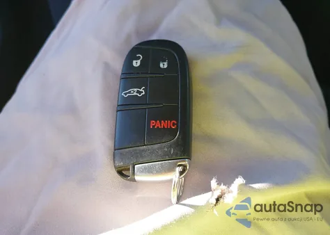 2022 Chrysler 300 Touring из США, поврежденный, VIN 2C3CCAAG7NH199075